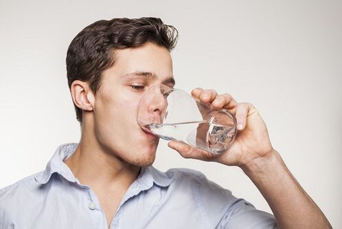 Anleitung zur Einnahme der Kapseln mit einem Glas Wasser